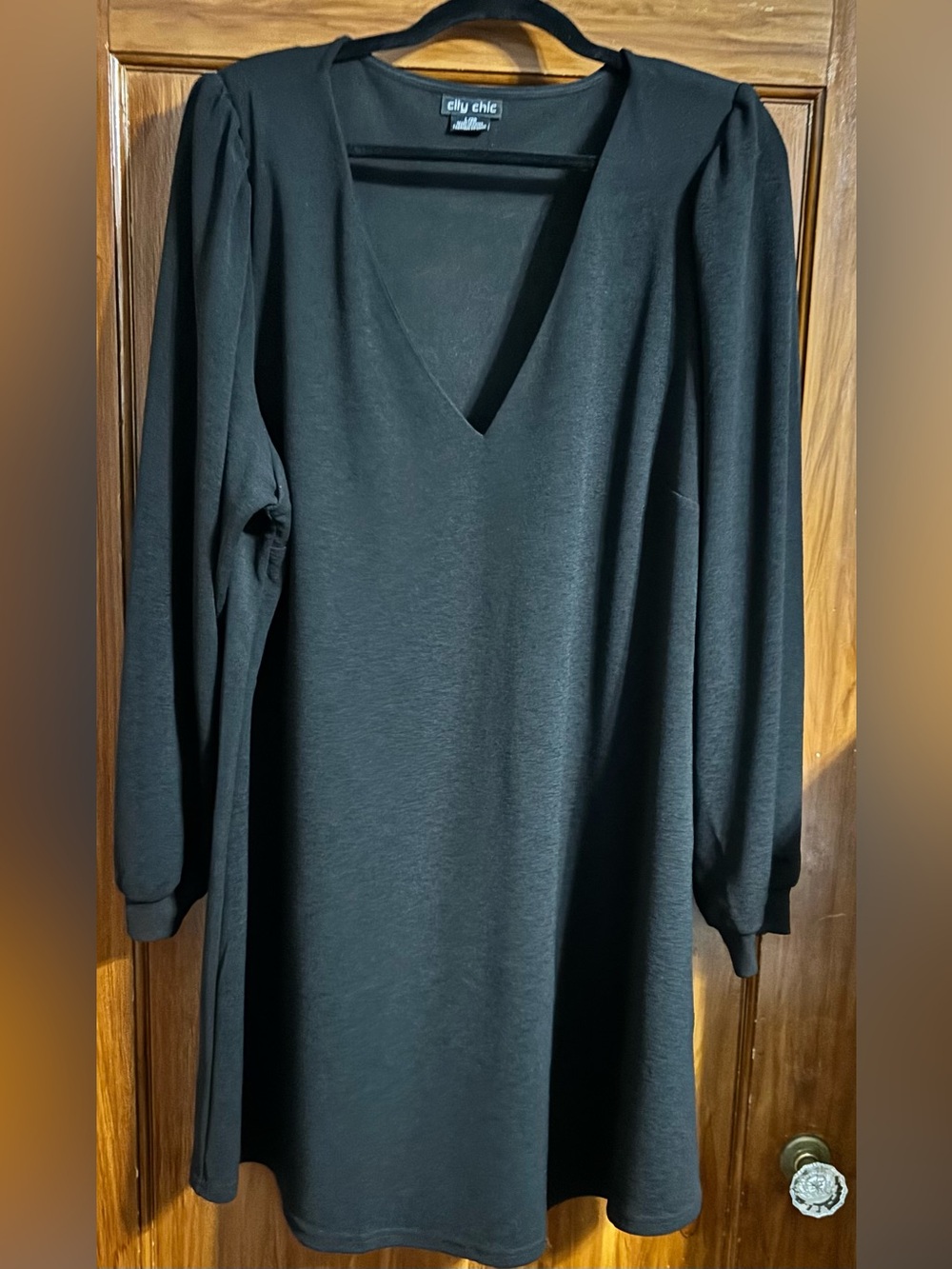 City Chic L/20 Black V-Neck Long Sleeve Dress